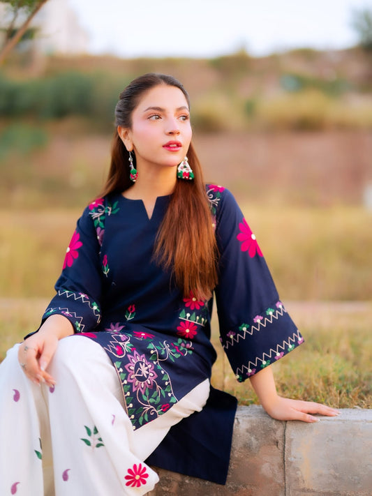 Dananeer embroidery 2pc