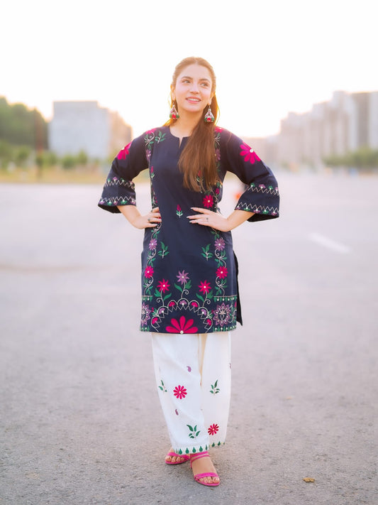 Dananeer embroidery 2pc