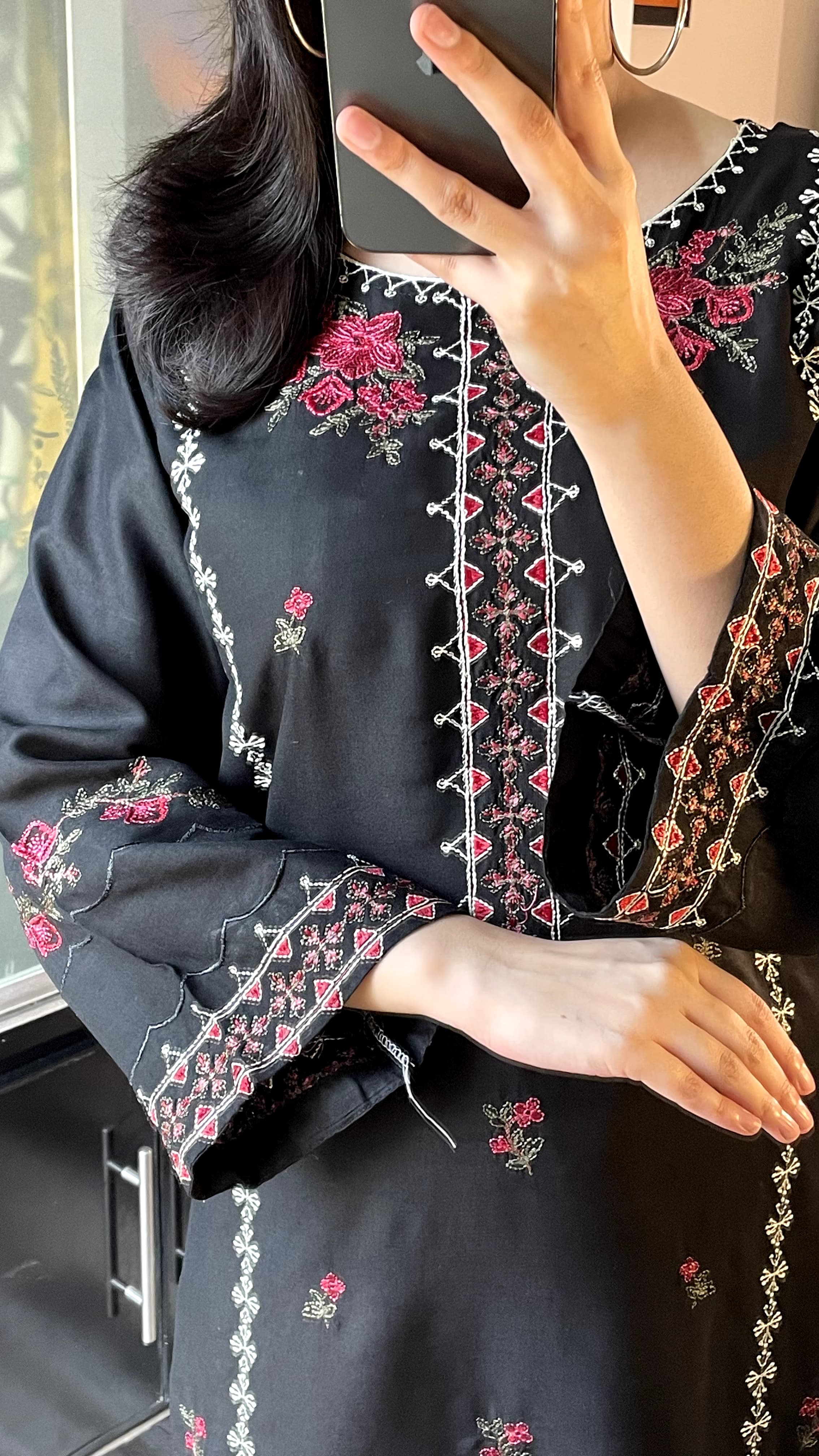 Multi black embroidery 2pc