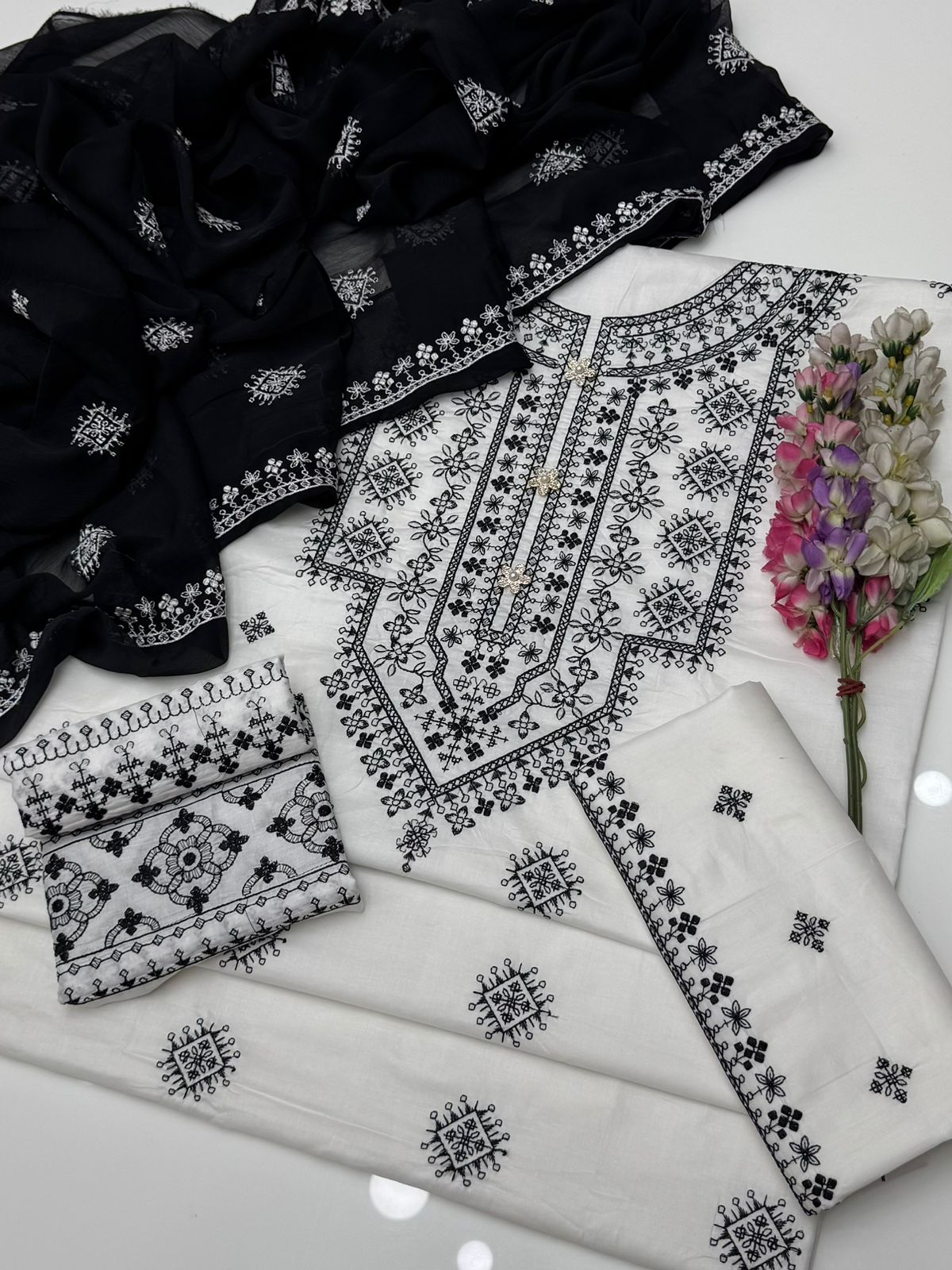 Unstitched arfa lawn 3pc dress